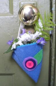 15-Minute Mini May Baskets Image